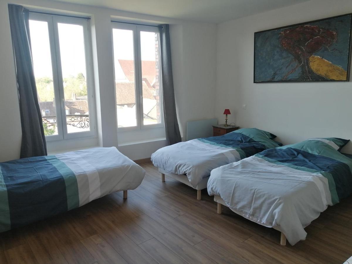 Logement Entier Spacieux Et Confortable A 1 H De Paris Courtenay  Zewnętrze zdjęcie