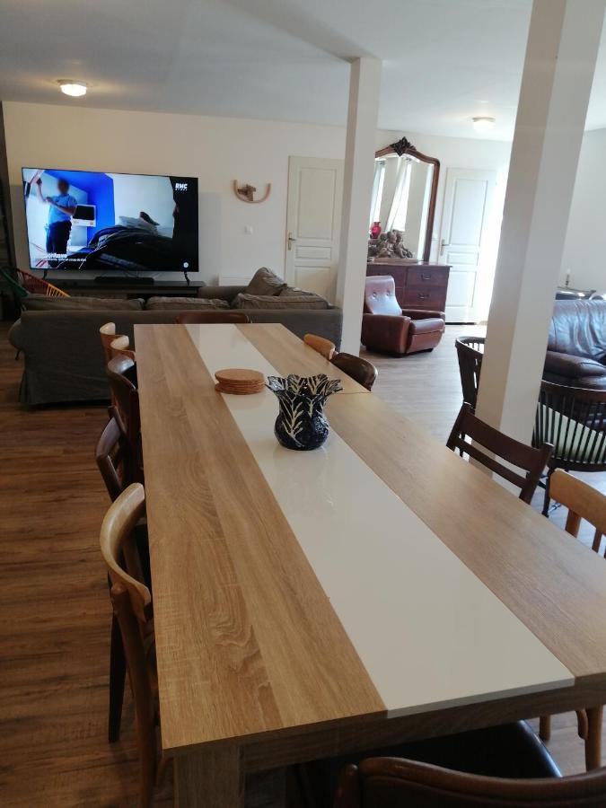 Logement Entier Spacieux Et Confortable A 1 H De Paris Courtenay  Zewnętrze zdjęcie